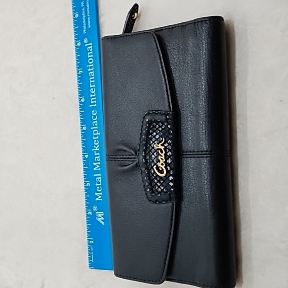 COACH Ashley Leather Wallet ! Very good condition! - Picture 6 of 7